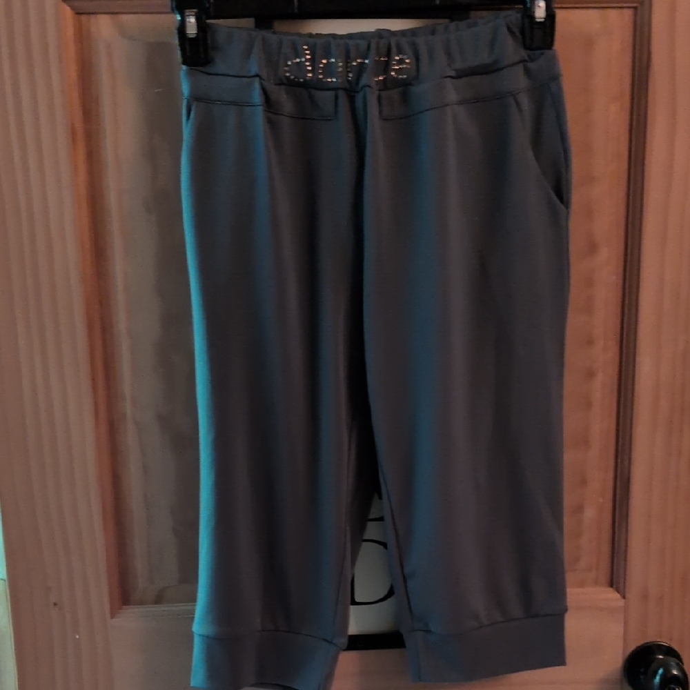 Gray Cropped Pants with Embellished Belt